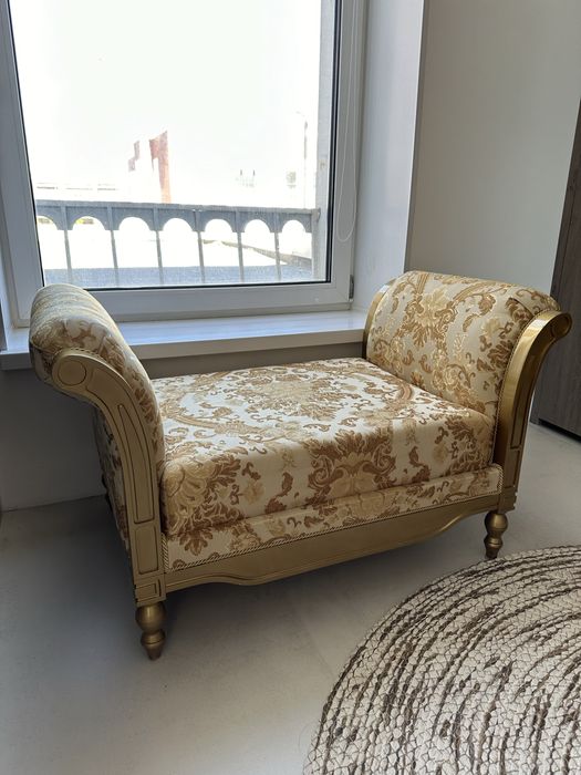 Продам банкетку.