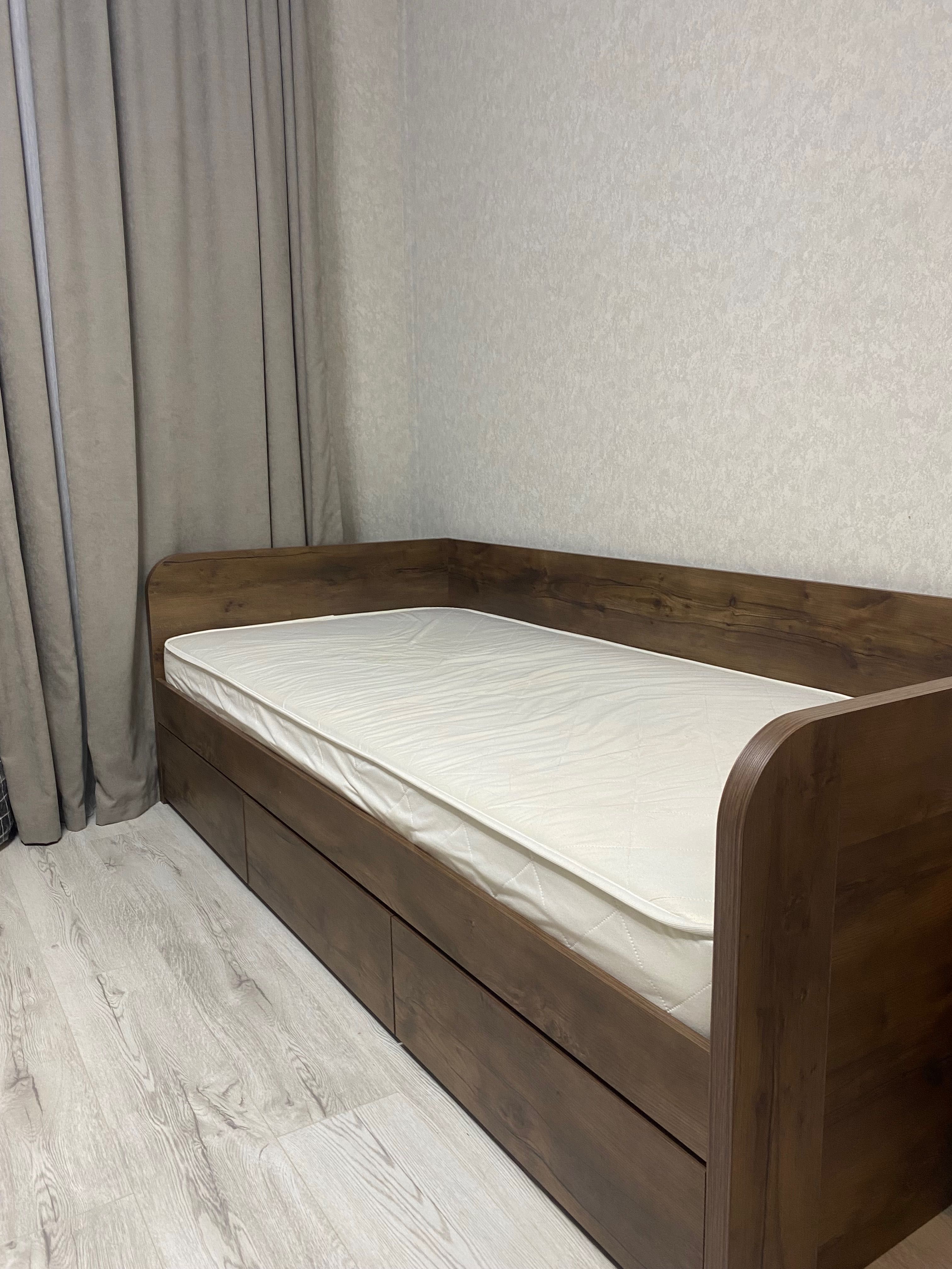 Шкафы и кровати для спальни