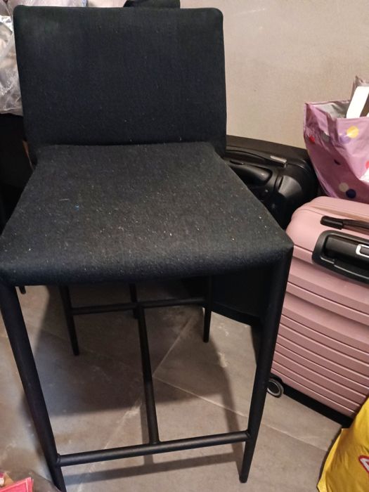 4 бар стола черен цвят, без забележки