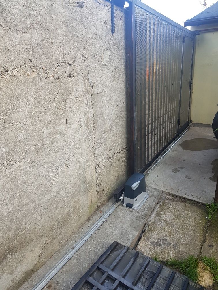 Confecții metalice reparatii și restaurării