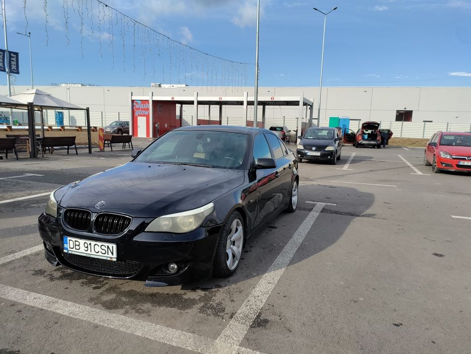 Când BMW seria 5 e60
An fabricație 2005
Motor 2.5 d 177 cp
Pachet M
J