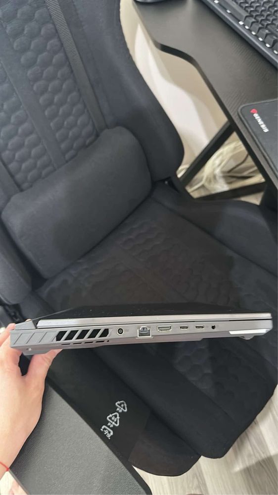 Asus rog g16 геймърски лаптоп
