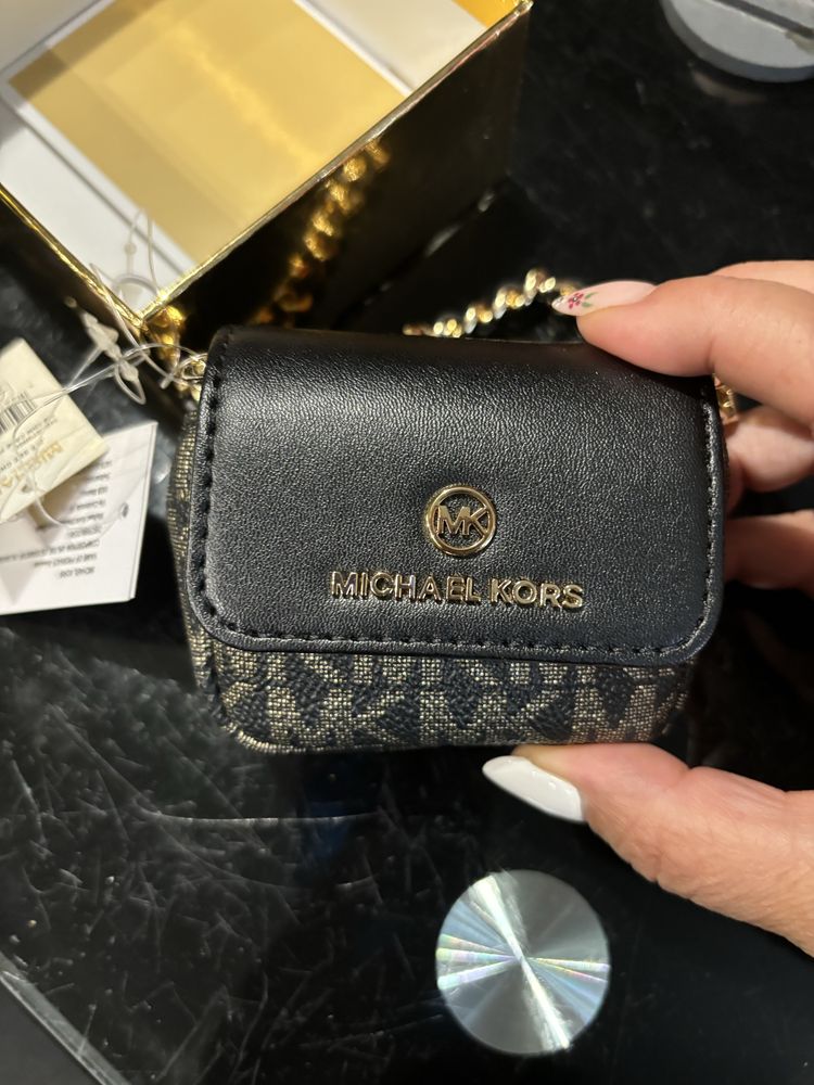 Оригинално малко портмоне Mishael Kors