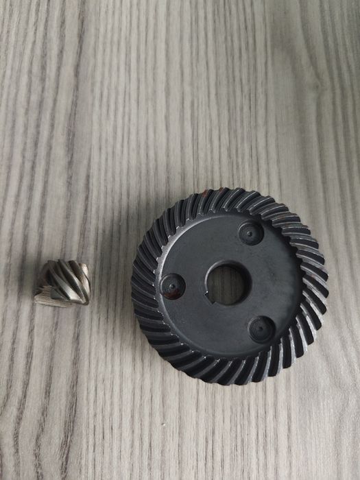 Пиньон и корона за ъглошлайфи 180мм и 230мм