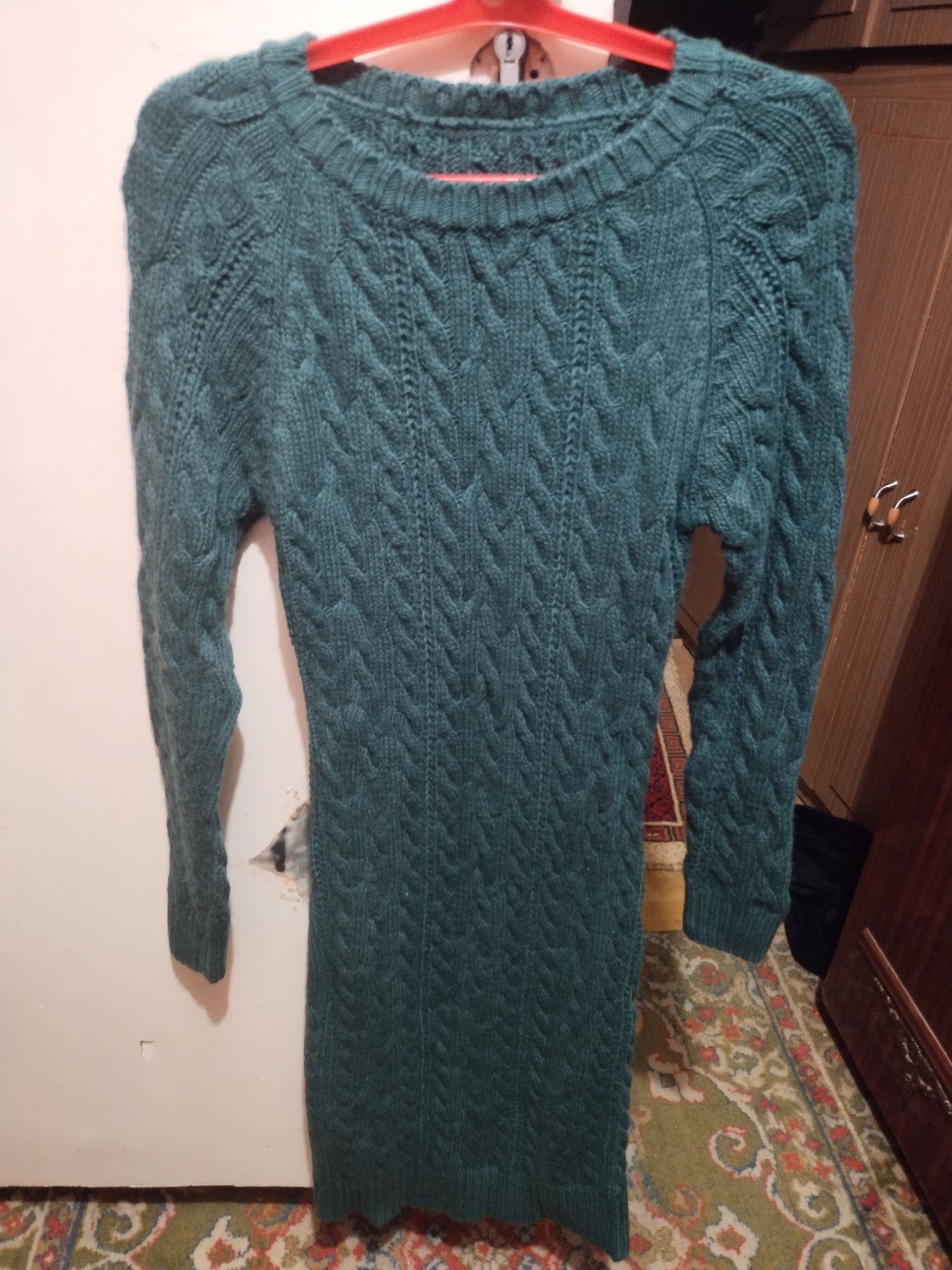 Платье   вязаное