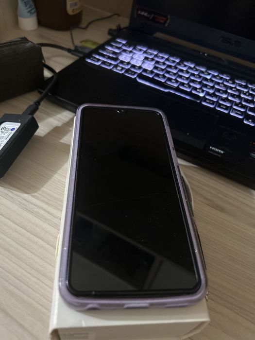 Продам телефон самсунг а03 коре