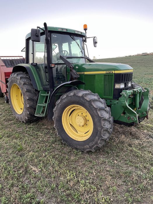 John deere 6610 cu incarcator frontal