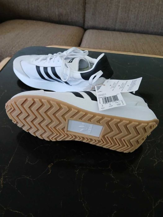 Маратонки ADIDAS 39 1/2