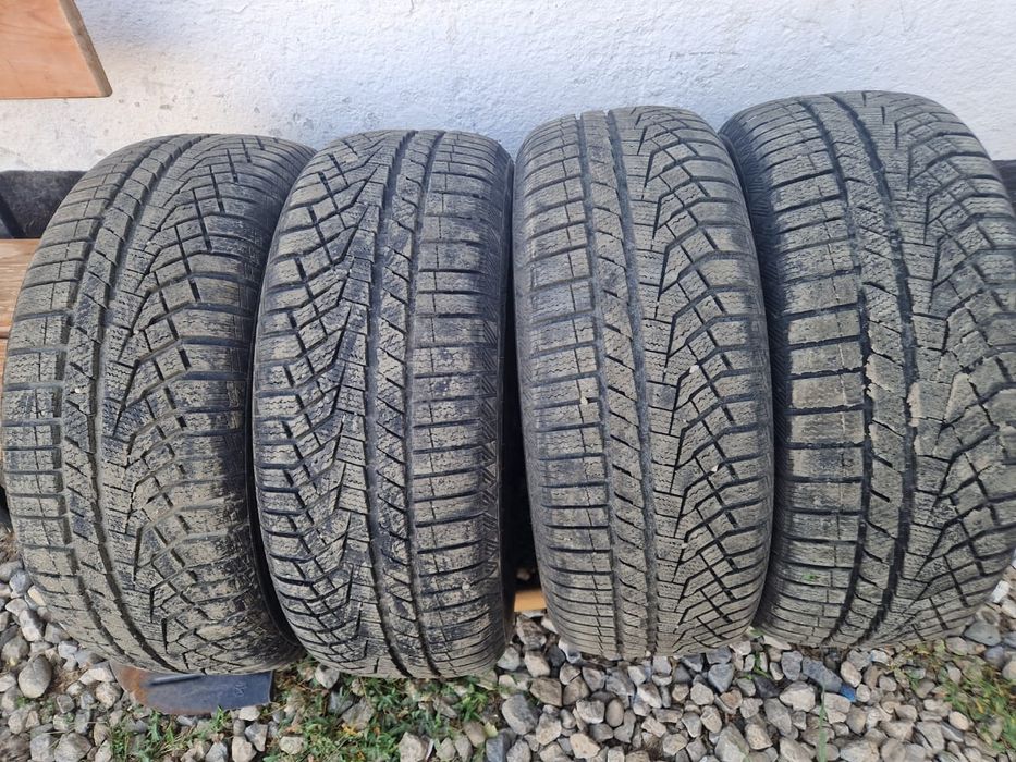 Продам комплект резины 235/55 R 18 практически новая