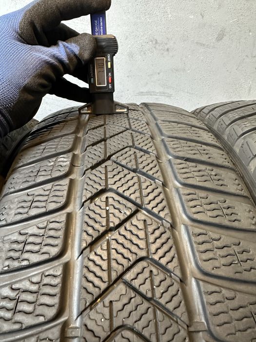Гуми 275/35/19 и 245/40/19  PIRELLI Sottozero Winter RUN FLAT