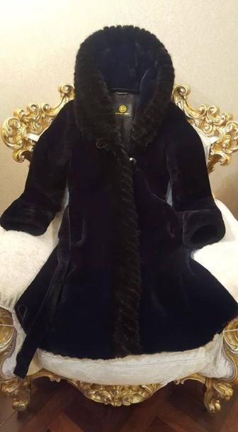 Цигейковая шуба, Женская,48-50р., с капюшоном,коричневая,