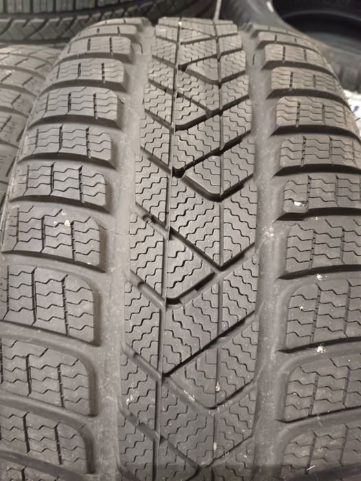 225 40 19 pirelli rft
