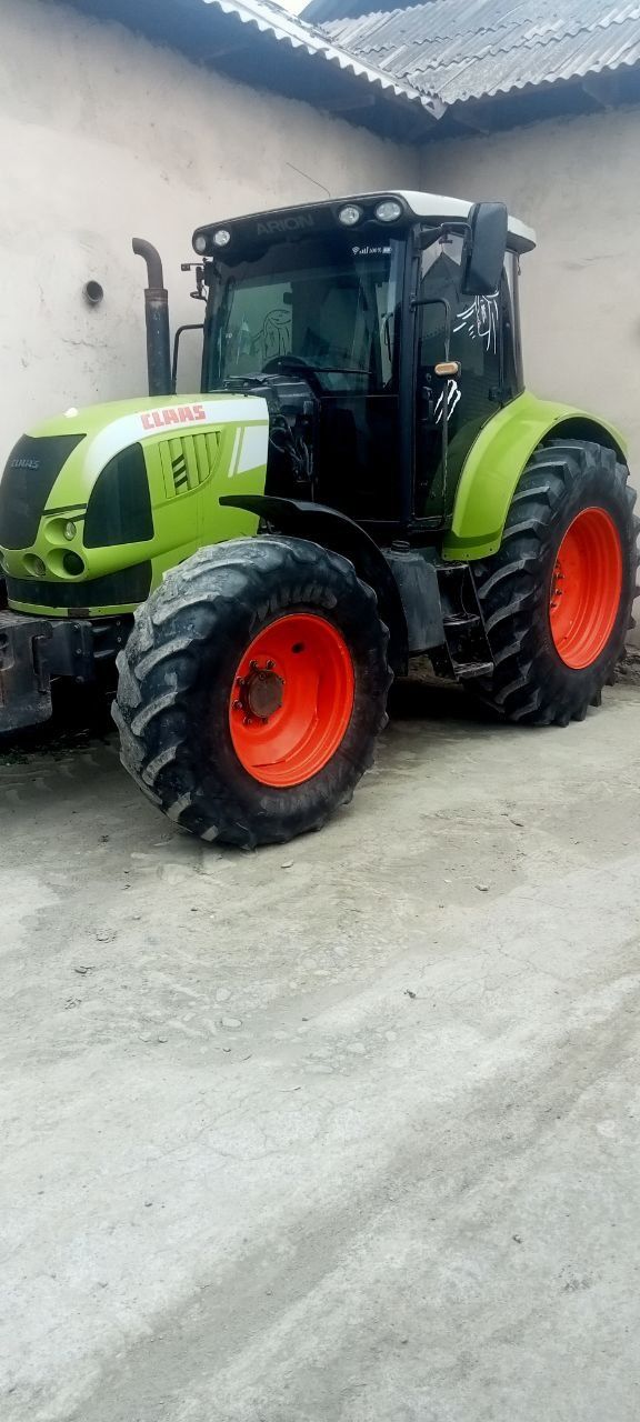 Traktor arion 630 klaas