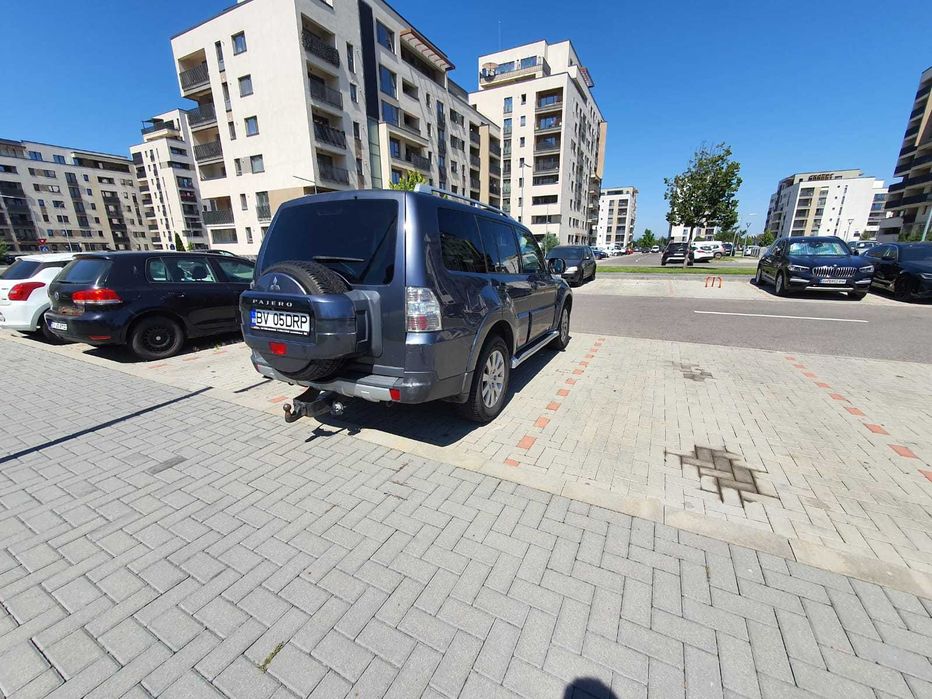 Mitsubishi Pajero IV AUTOUTILITARA