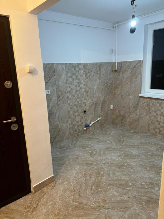 Vând apartament cu 2 camere