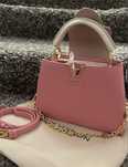 Geanta Louis Vuitton Capucines pe comanda