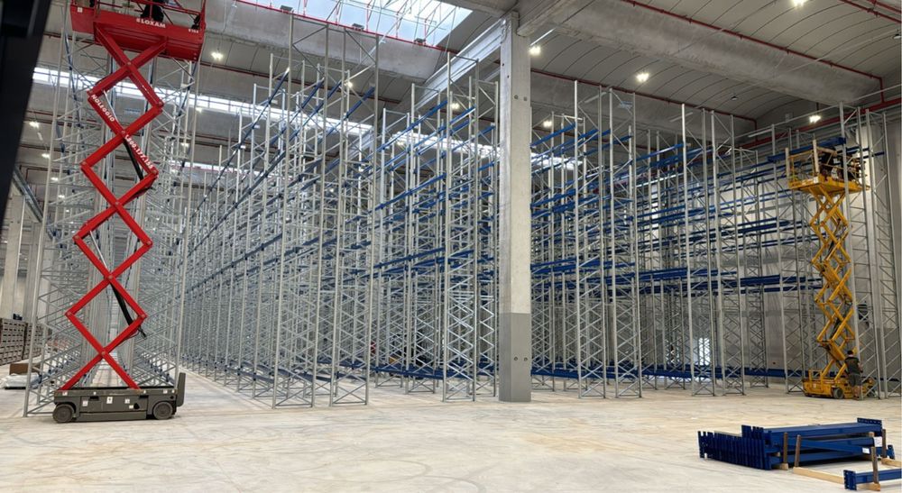 Rafturi metalice in stoc mai multe detali sunati