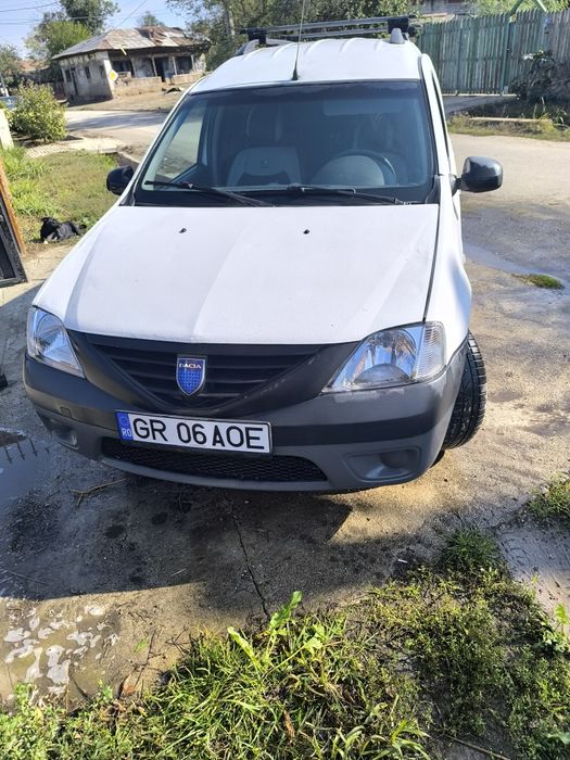 Vând Logan MCV marfă