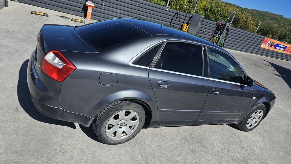 Vând Audi a4 2002