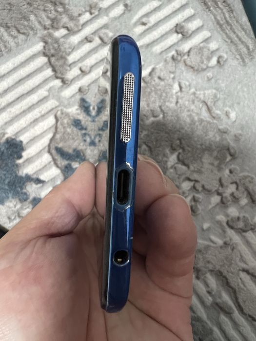 Samsung A50. Состояние хорошее