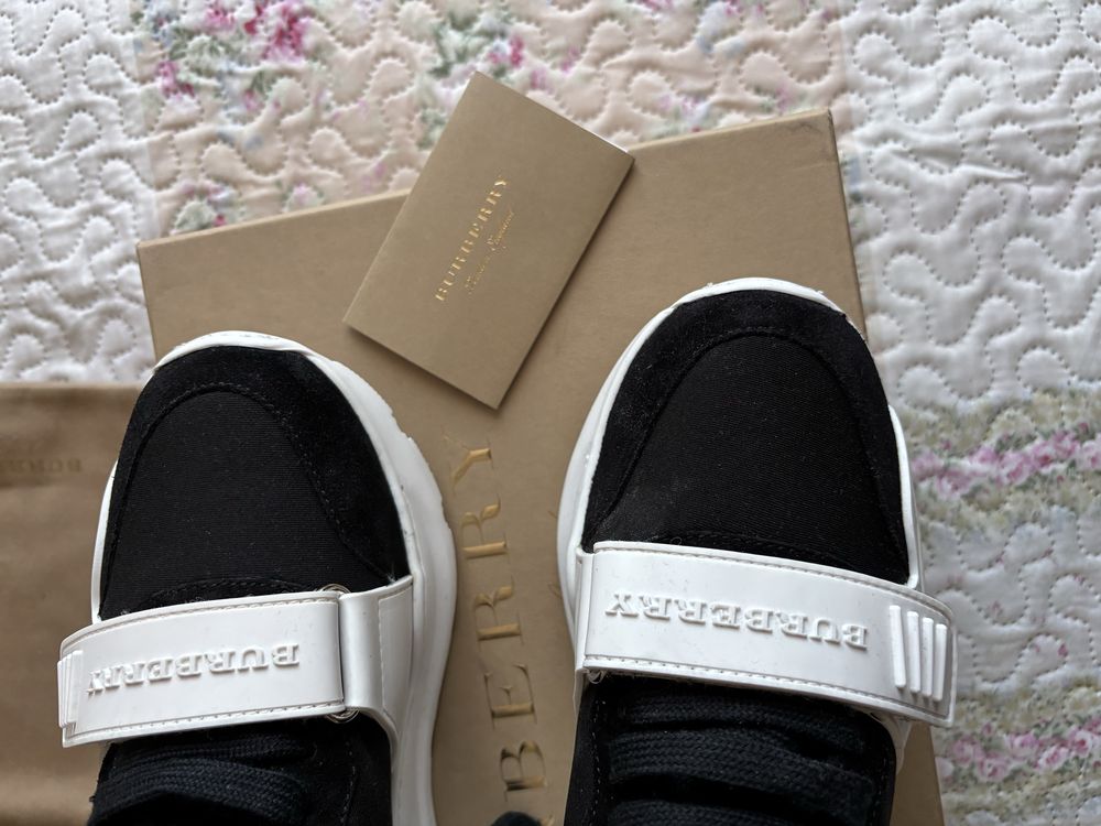 Оригинални Burberry, 37 номер
