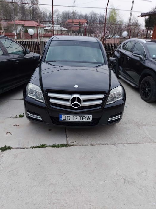 Dezmembrez MB GLK 2011