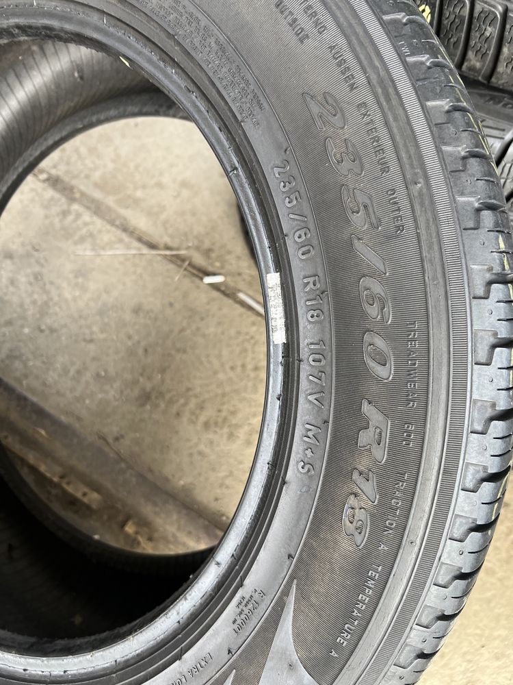 2 Anvelope AllSeason 235/60/18 Pirelli