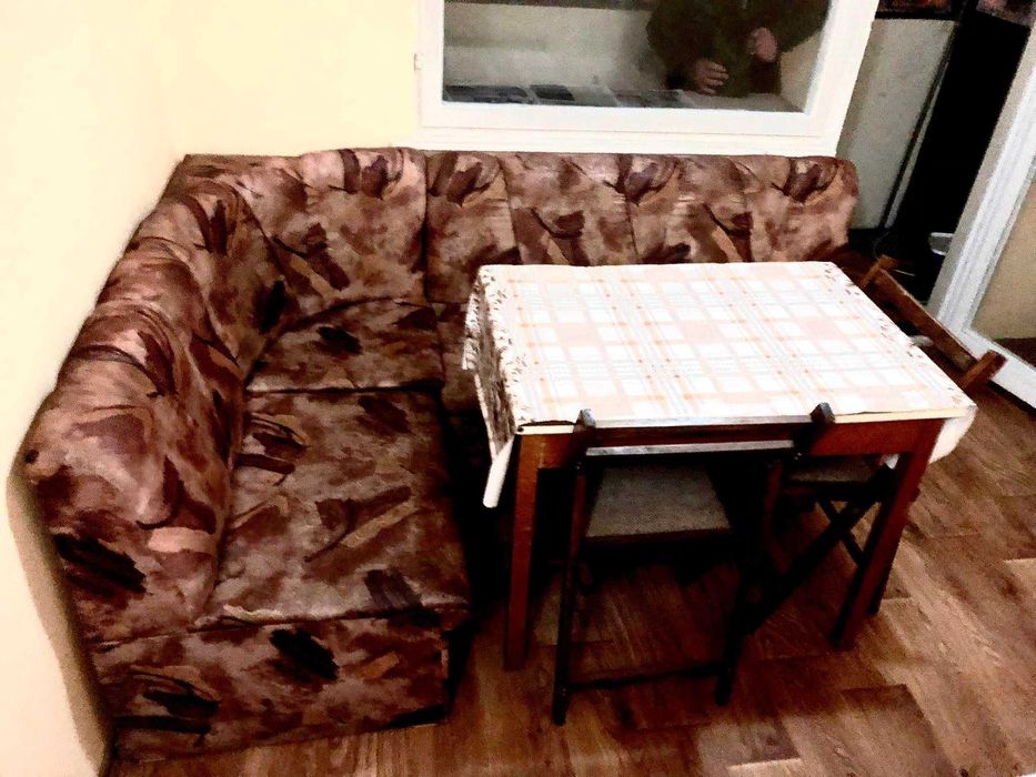 Дава се под наем Едностаен апартамент в Бургас, Меден рудник - зона А - 40 кв.м за 127.5 € - Снимка #1