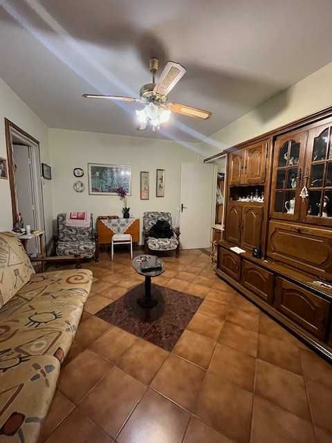 4 camere de inchiriat