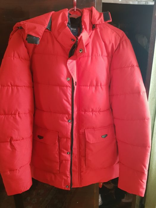 Продам куртку зимнюю