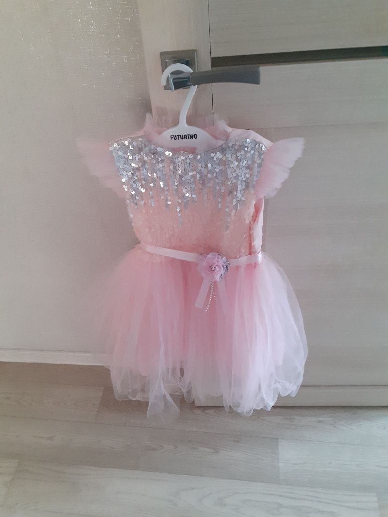 Детское платье розовое