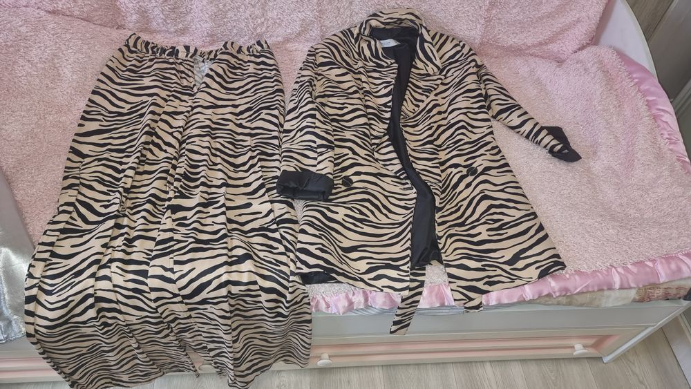 Костюм брючный комбез блузки кожаные куртки