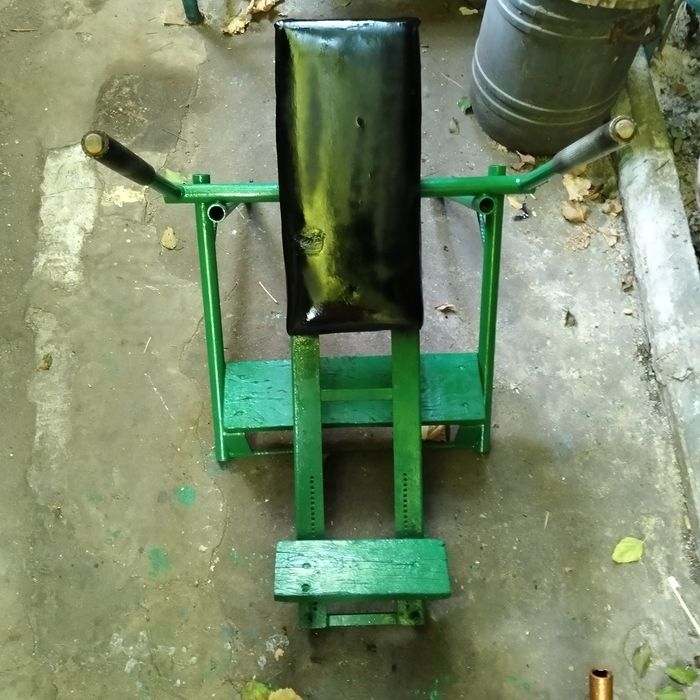 Vând aparat de făcut abdomene