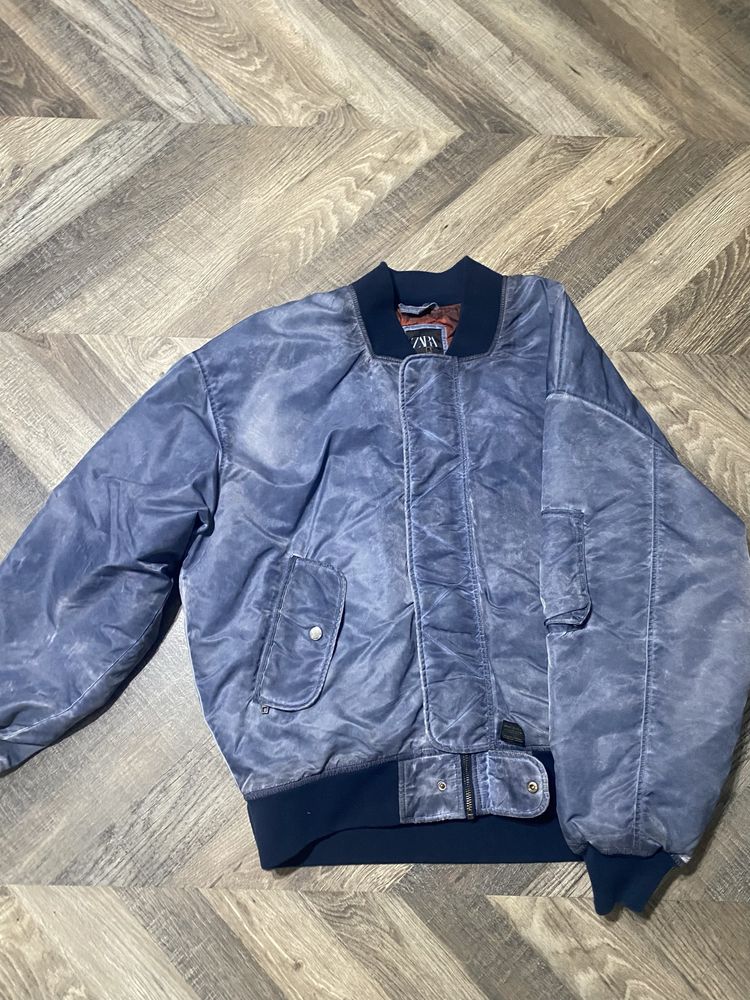 Яке бомбер ZARA