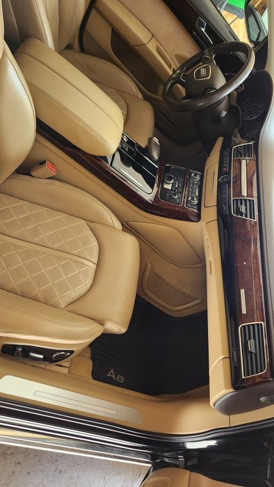Audi A8 4H quattro 105k km
