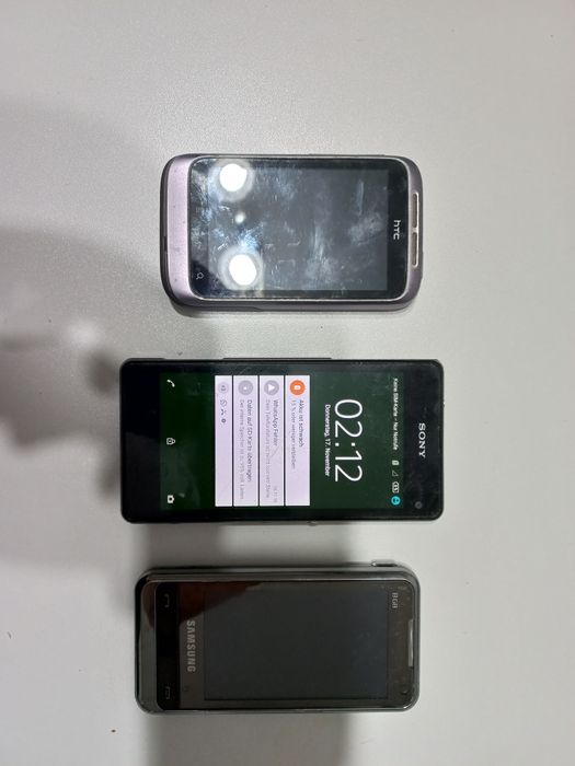 Samsung i900 sony xperia z1 si htc vintage retro