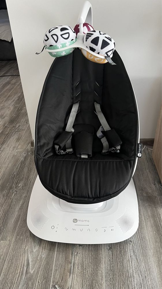 Електрическа бебешка люлка mamaRoo 5.0