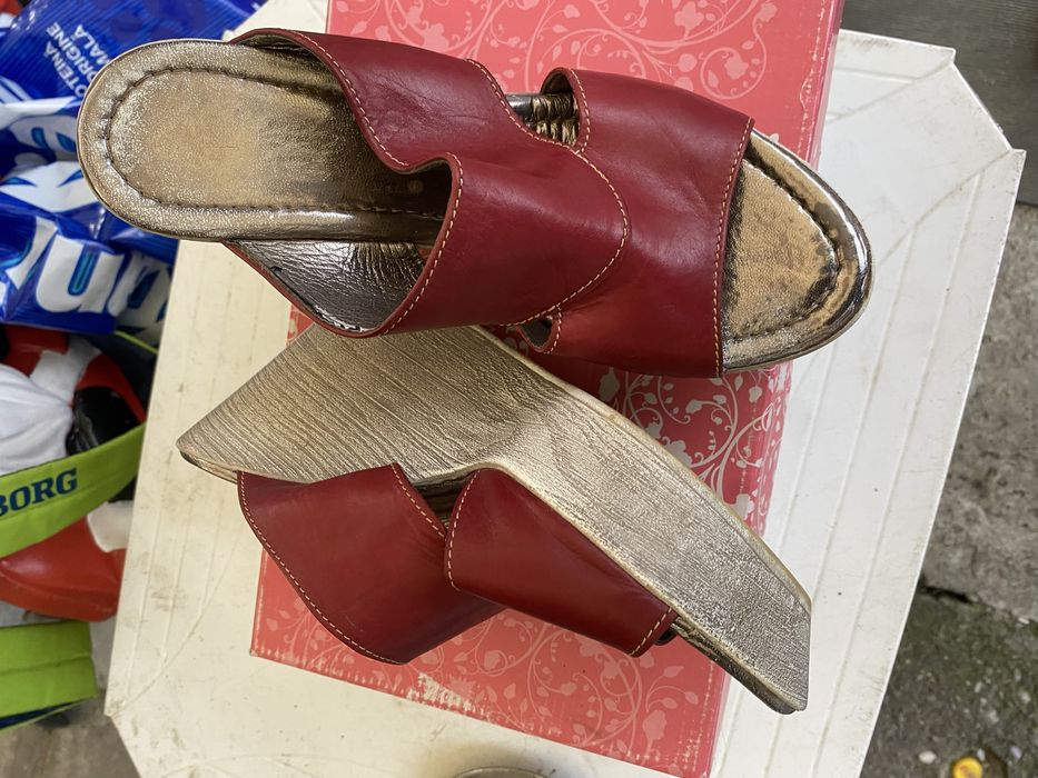 Saboti de dama din piele