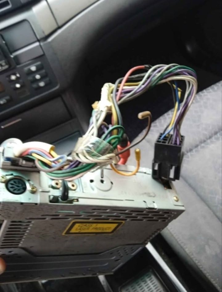 Cd за кола Panasonic model cq-dfx213n