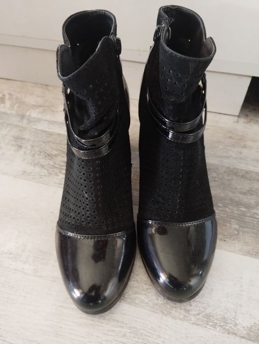 Дамски боти,38и39номер