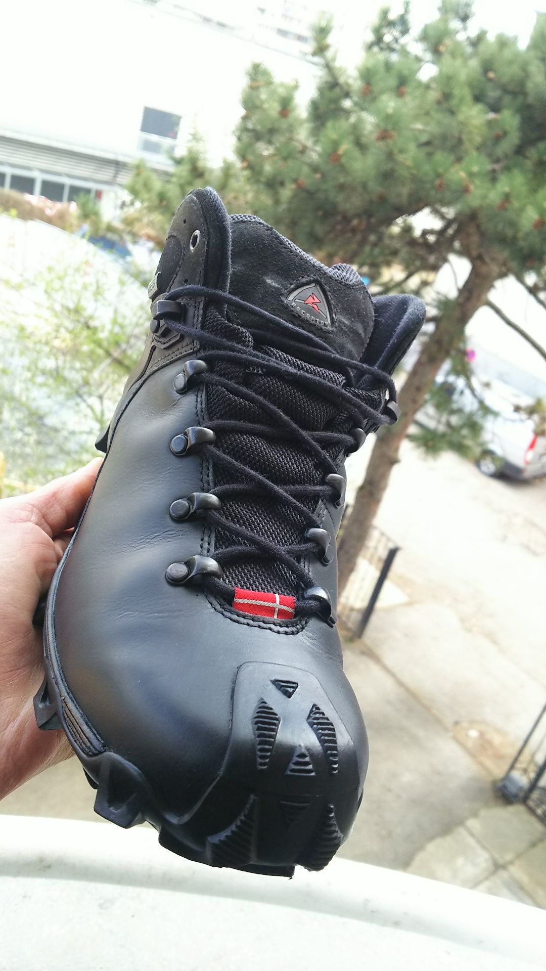 ECCO  Gore-tex 43 нм. 27,8см.