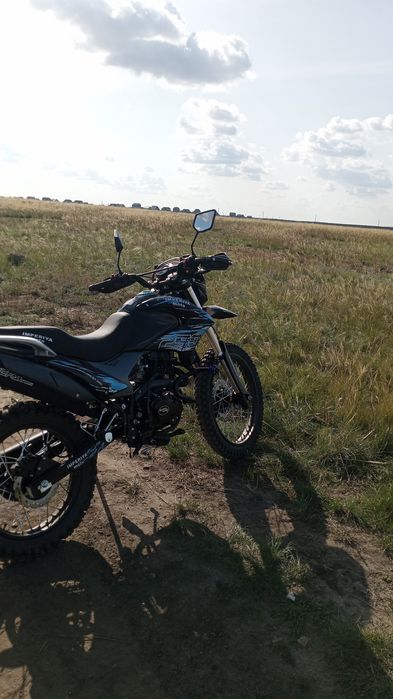 Мотоцикл 250 кубов