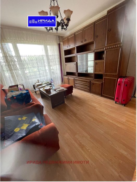 Тристаен апартамент в Надежда 1