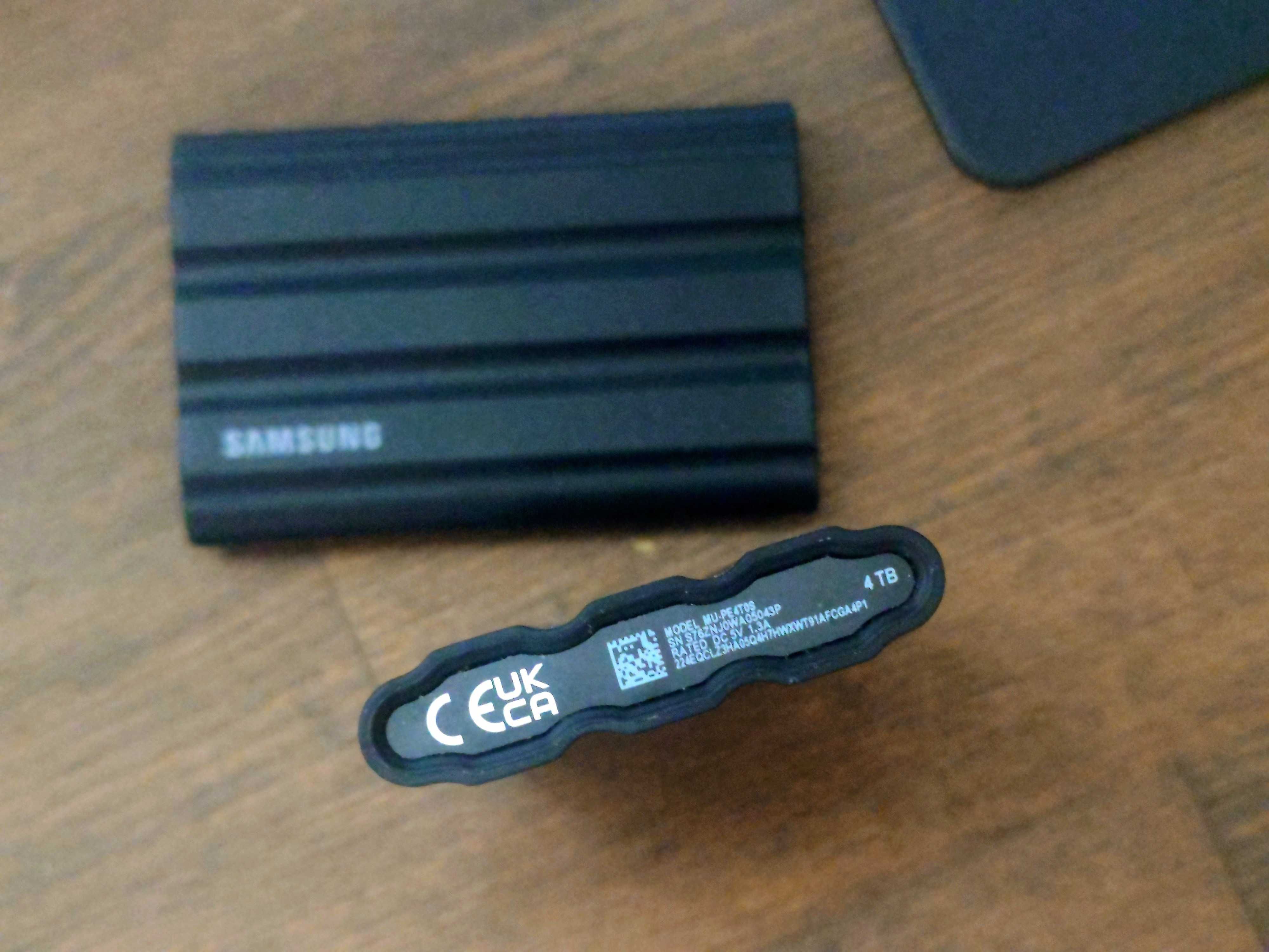 Външно SSD | Samsung T7 Shield 4TB | Памет |Нови
