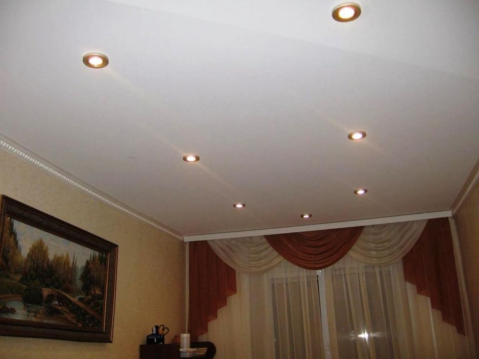 Установка натяжных потолков