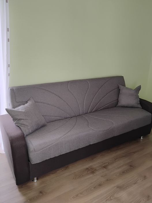 Închiriez apartament cu 2 camere și parcare subterană zona Zorilor