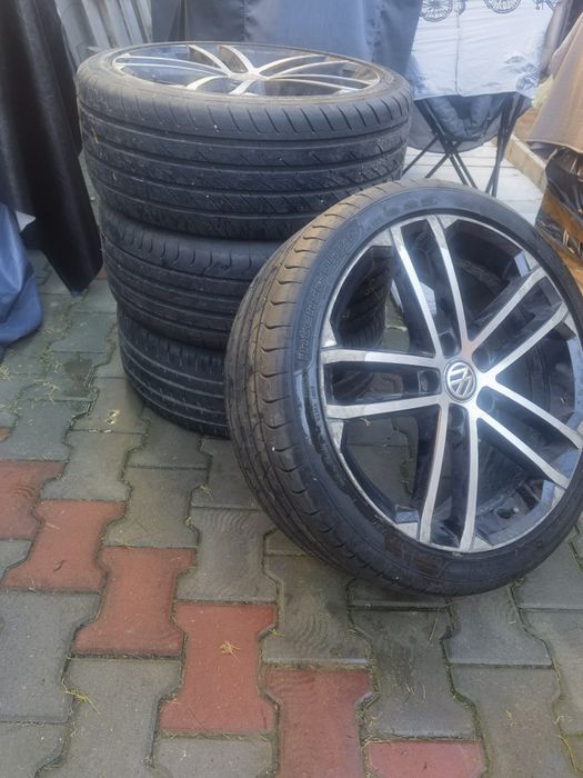 Jante cu anvelope de vara R18 VW
