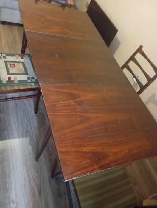 Раздвижной стол обеденный со стульями