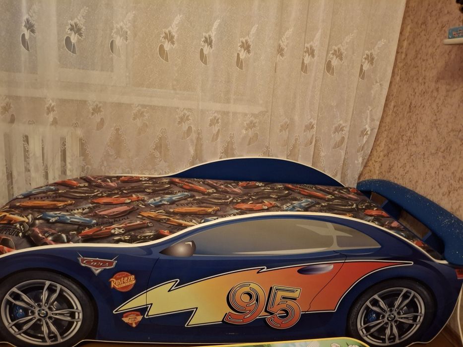 Продам кровать детскую