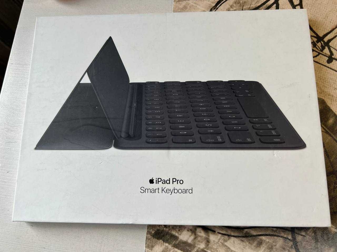 Чехол-клавиатура Apple Keyboard iPad 7-8-9, iPad Air 3, iPad Pro 10,5